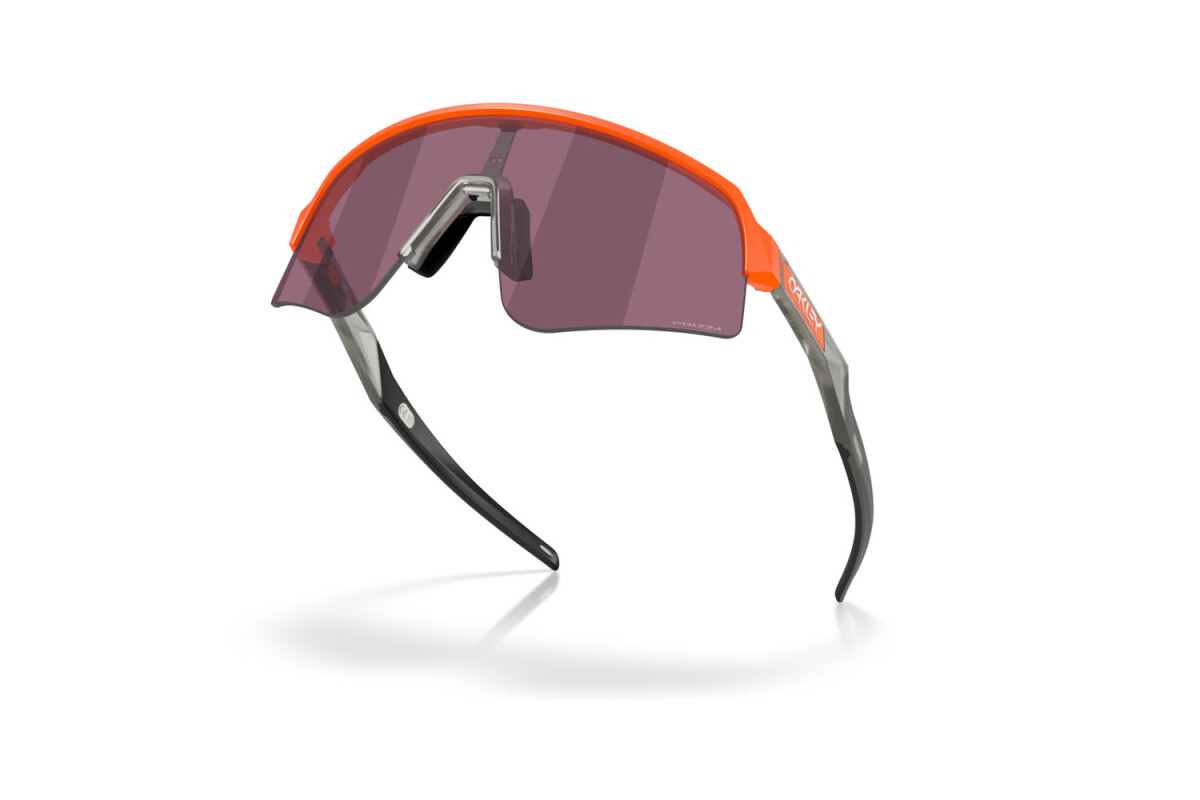 Occhiali da sole Uomo Oakley Sutro Lite Sweep OO 9465 946530